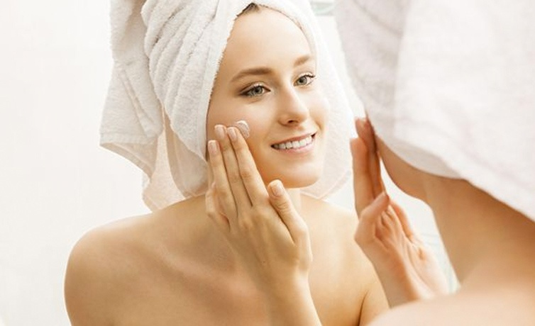 Sigara içenler için cilt maskesi tarifi cilt lekelerini gideriyor!